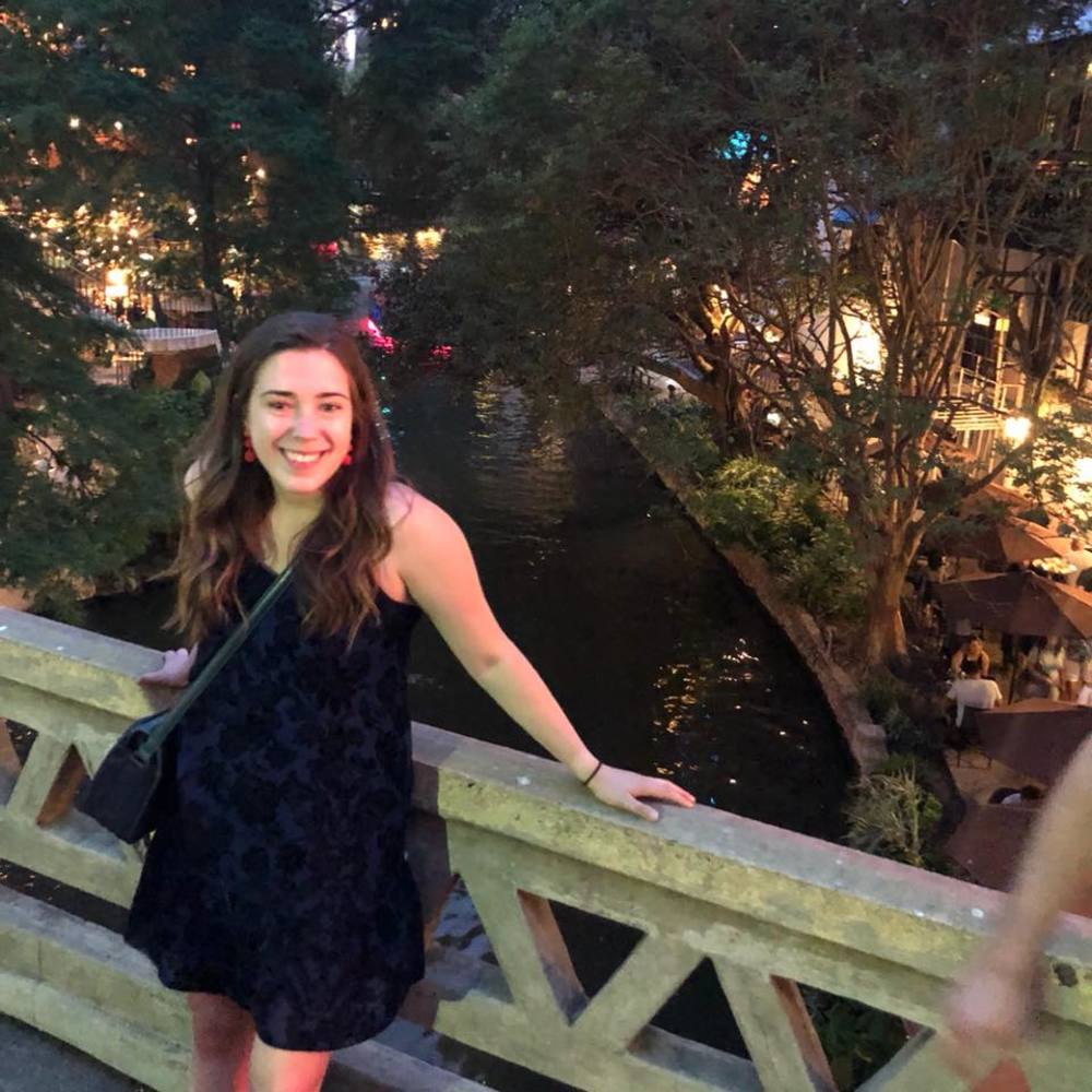 Meet your Posher, Emily